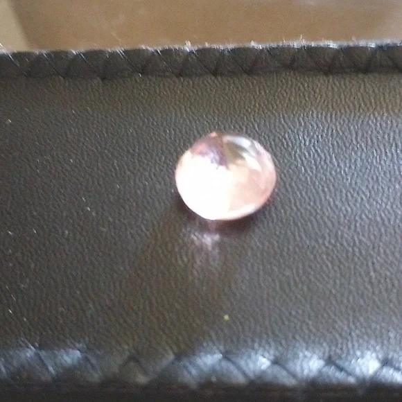 MORGANITE - 9.85 Carats - NATURAL, Genuine PEACH MORGANITE from MADAGASCAR - Picture 12 of 17